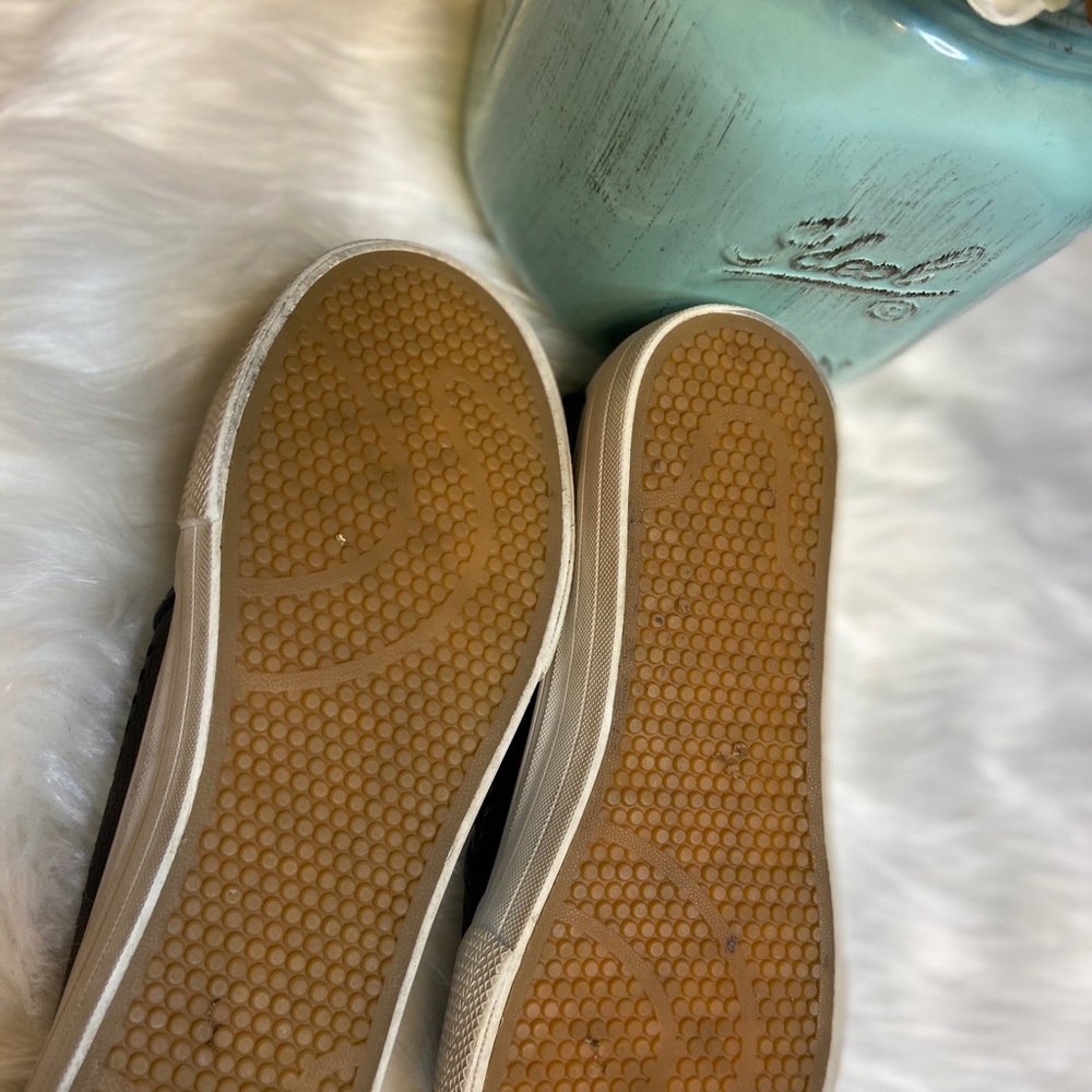 Black stylish slip-ons - Picture 5 of 5